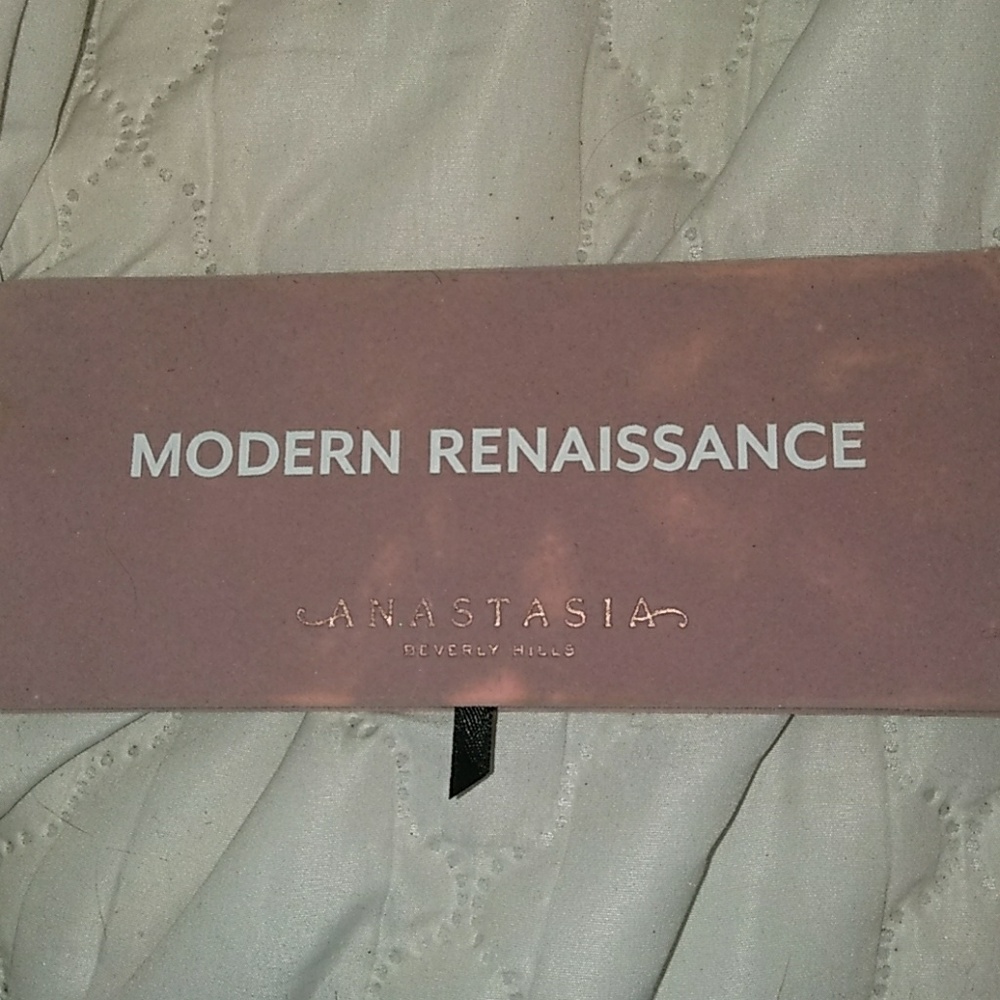 Anastasia Beverly Hills Modern Renaissance